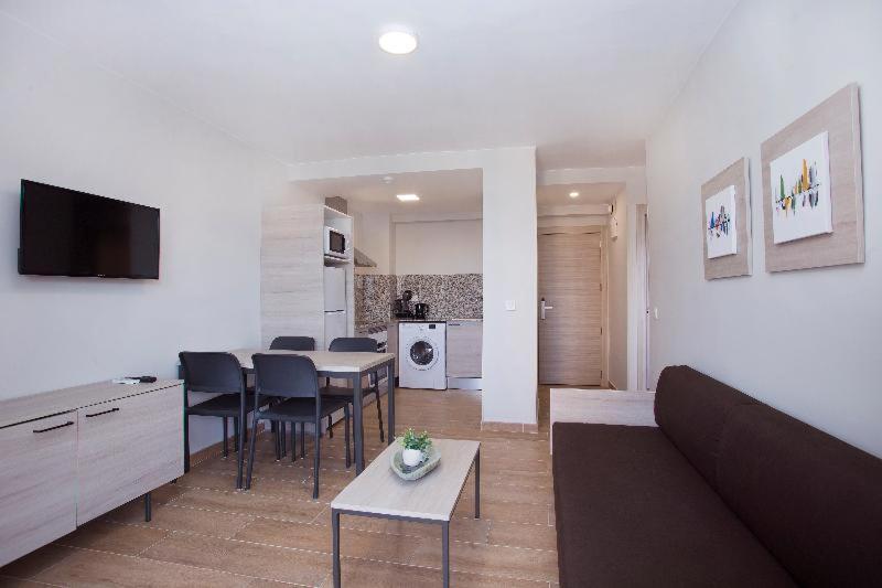 Apartamentos Maryciel By Mc Μπένιντορμ Δωμάτιο φωτογραφία